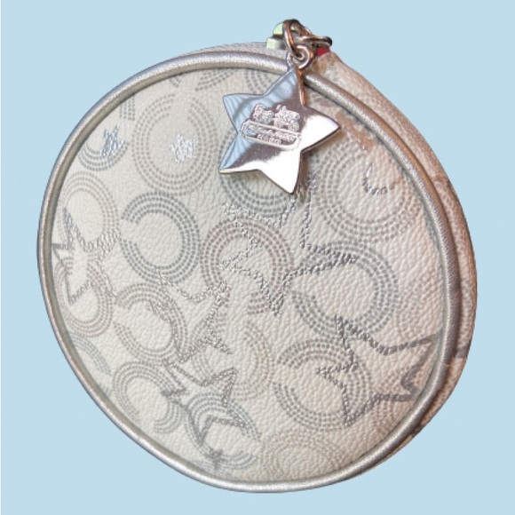 Coach coin purse NWOT - Picture 1 of 2